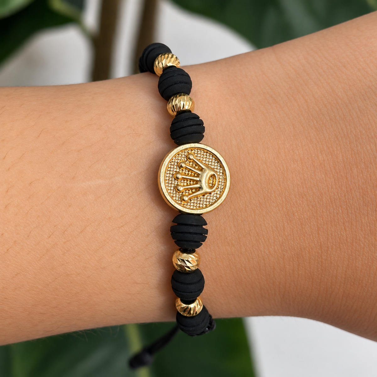 Pulsera Macramé Negra con Corona Rx