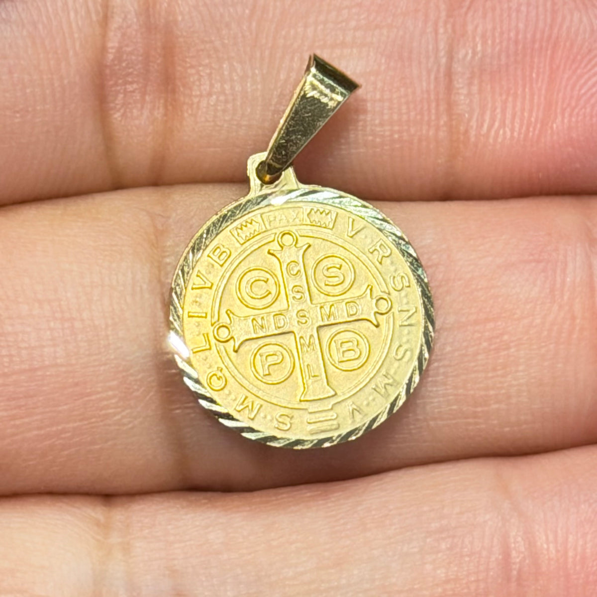 Solid Saint Benedict Medal Pendant / 2.78 gr / 2 cm / 18K Italian Gold