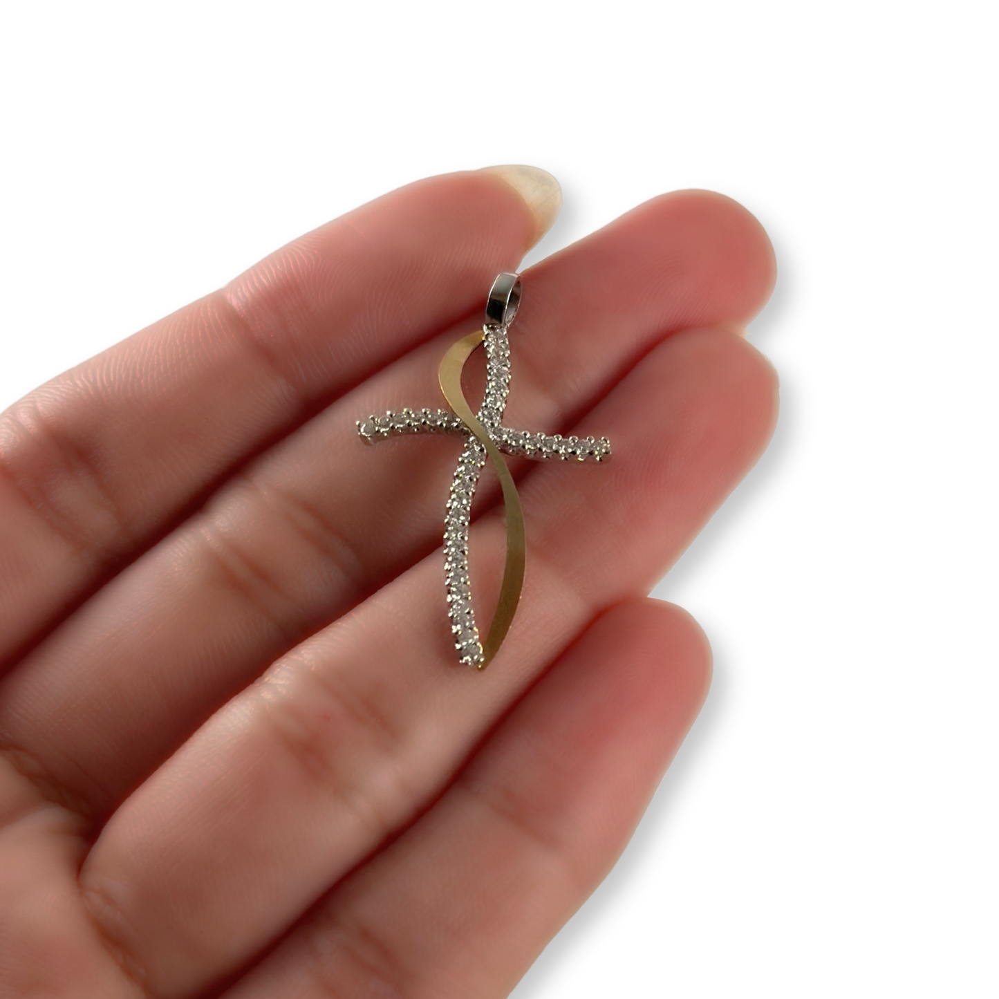 CROSS PENDANT WITH CUBIC ZIRCONIA