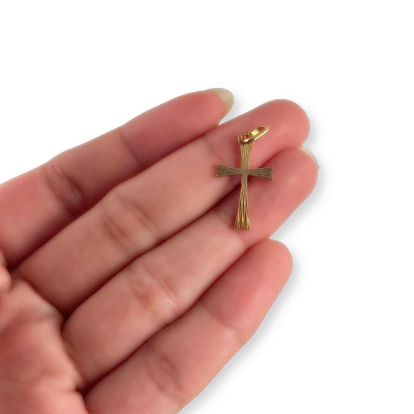 DIAMOND-CUT CROSS PENDANT