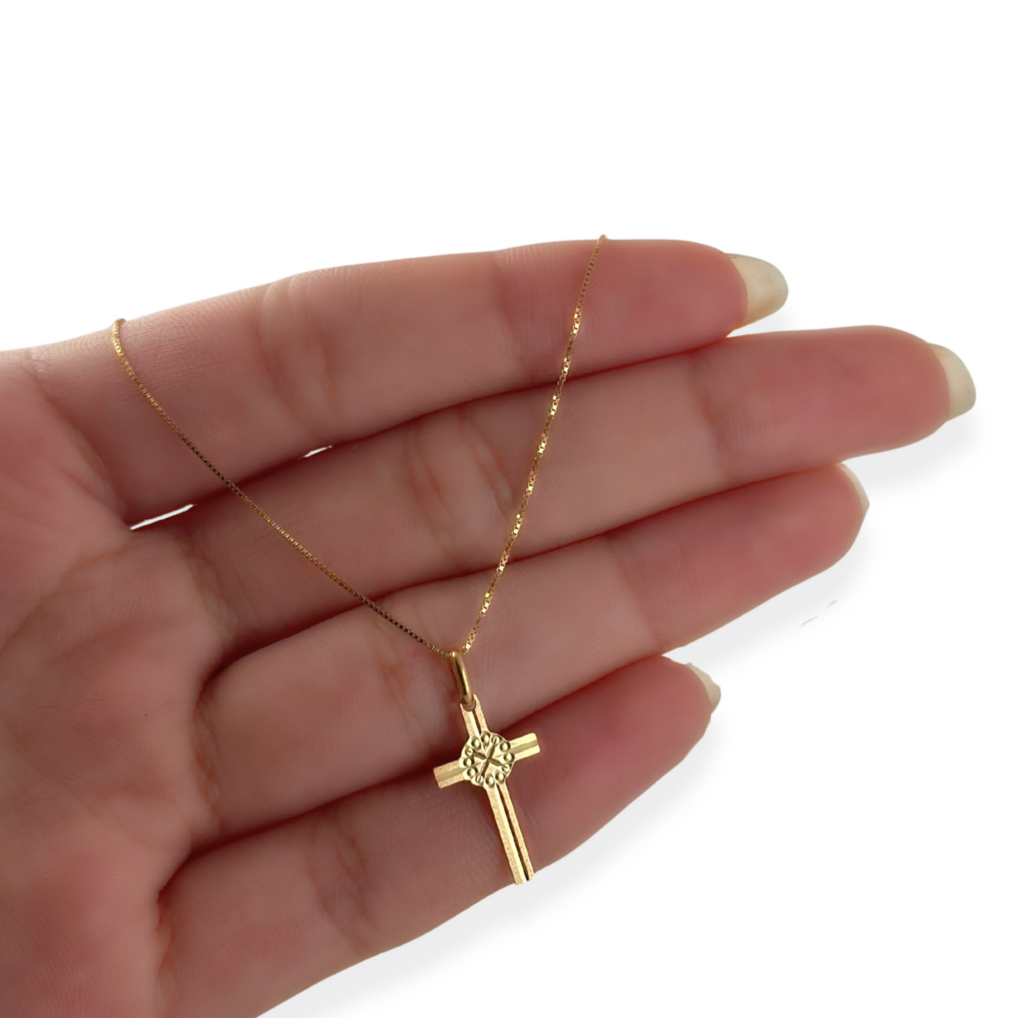 CHAIN WITH CROSS PENDANT Preguntar a ChatGPT