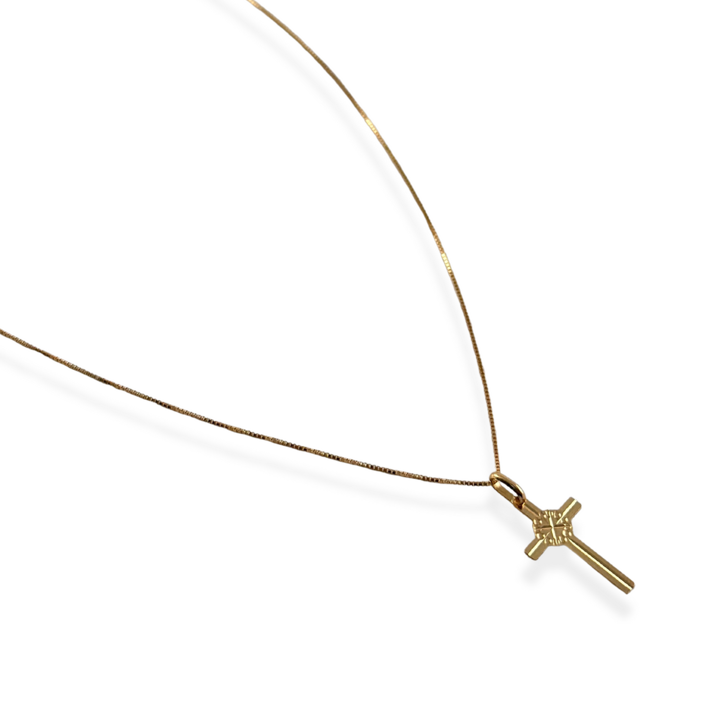 CHAIN WITH CROSS PENDANT Preguntar a ChatGPT