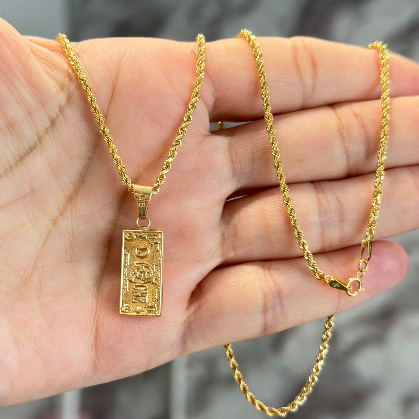 CADENA DE CUERDA CON COLGANTE