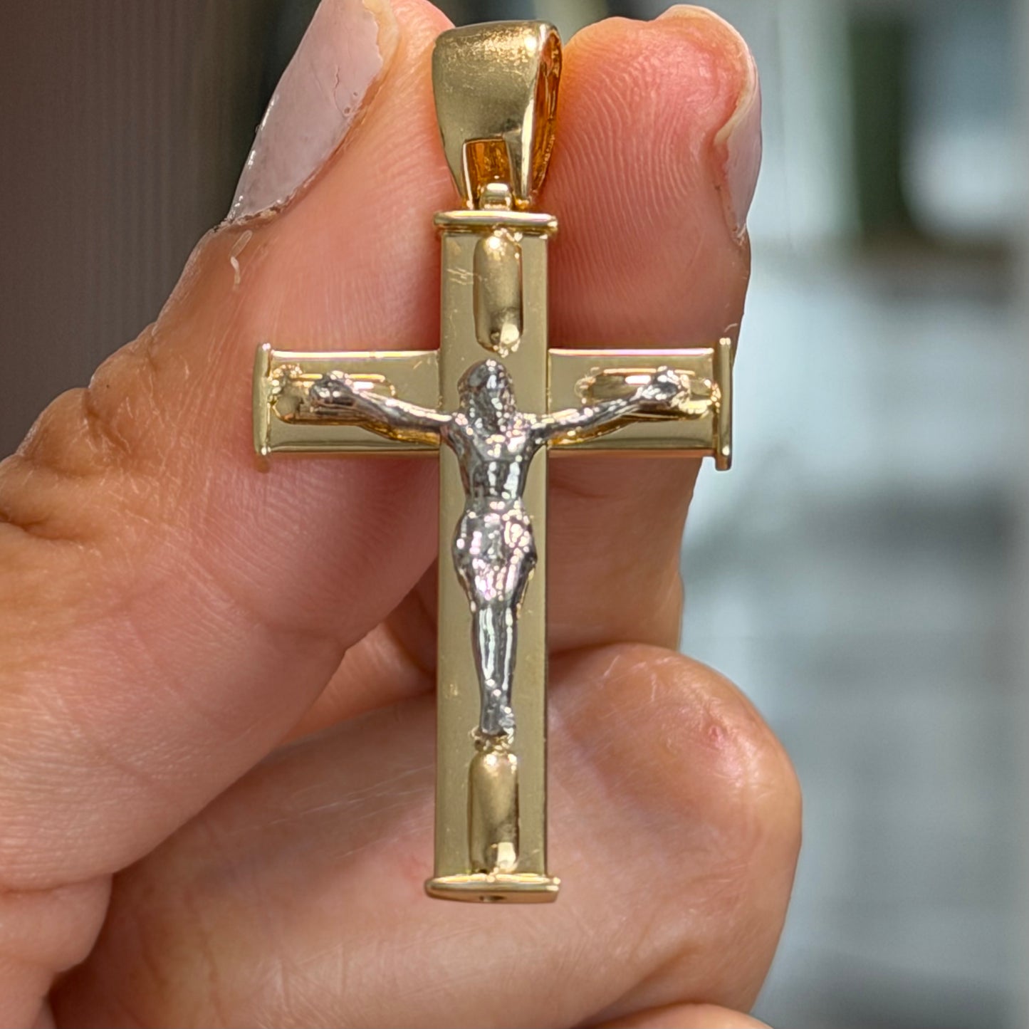 CROSS PENDANT