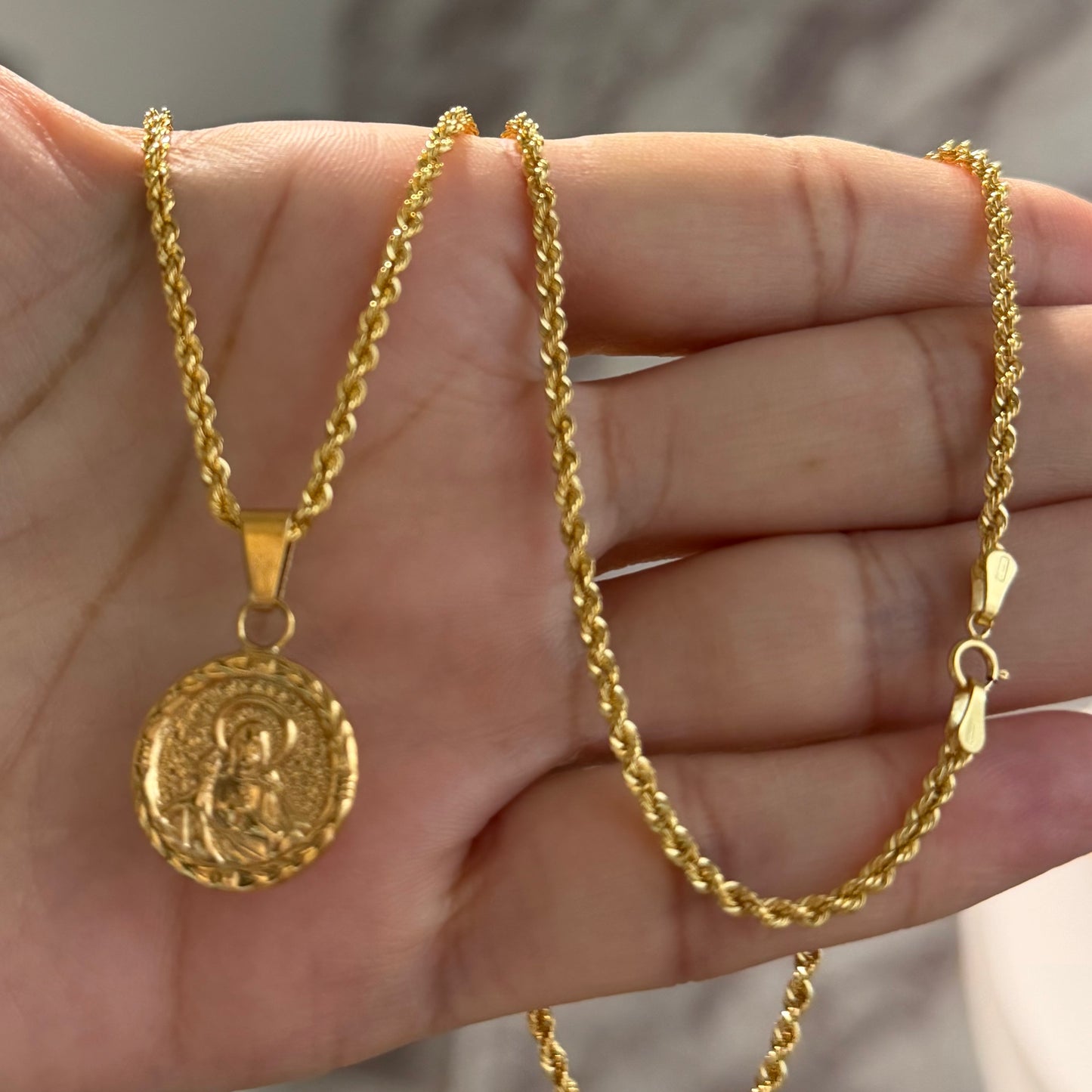 CADENA DE CUERDA CON COLGANTE
