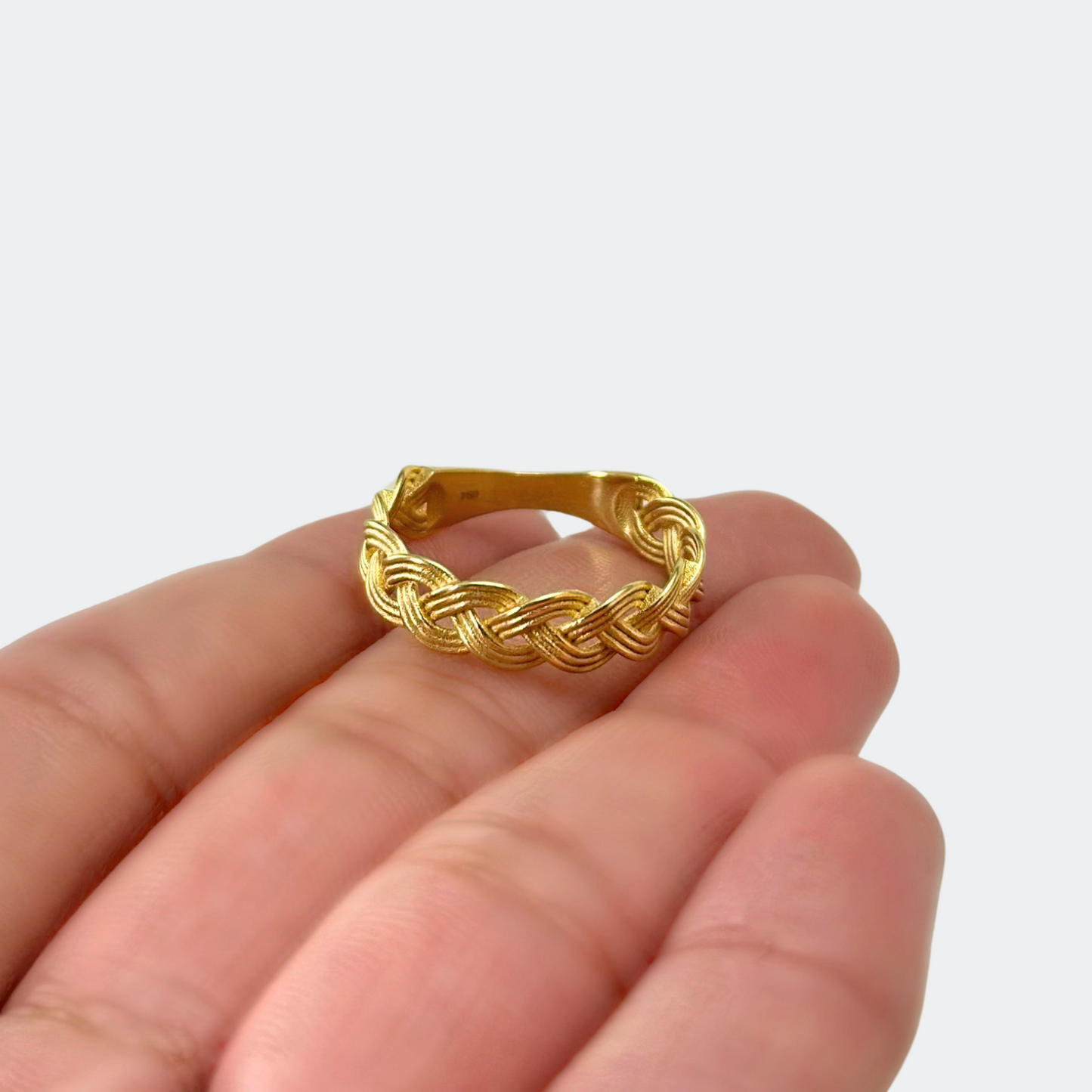 BRAIDED RING