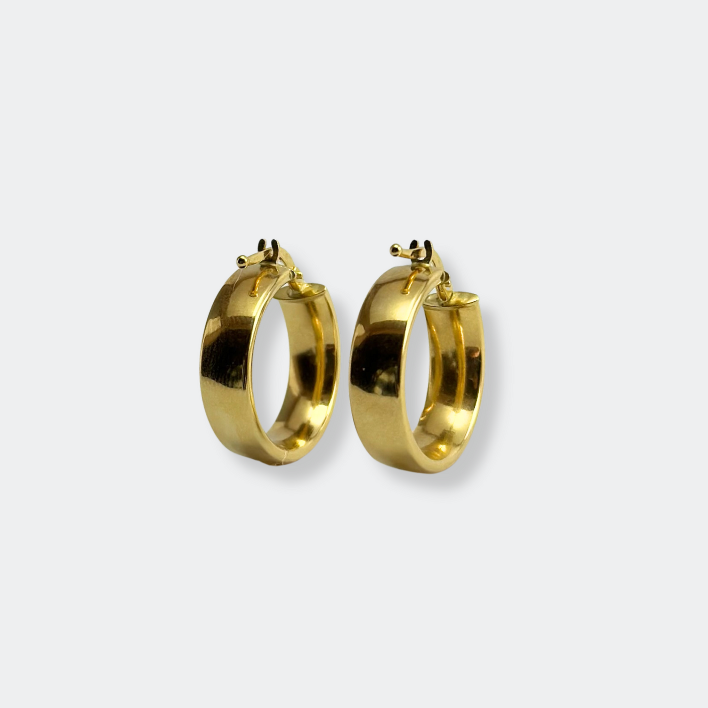 ARETES LUCÍA