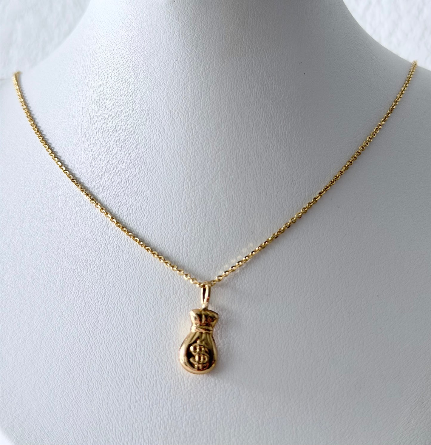 CHAIN WITH MONEY BAG PENDANT