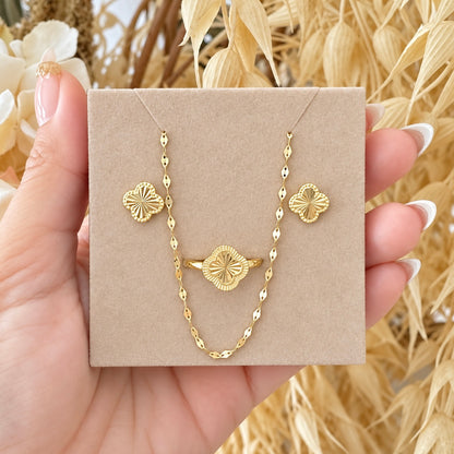 Diamond-Cut Clover Necklace, Ring and Earrings Set / Chain 0.91 gr/ 50 cm/ Earrings 1.02 gr / Ring /T8 / 18K Italian Gold