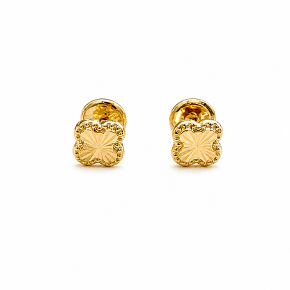 Pendientes de trébol medianos / 0,6 g / 5 mm / Oro italiano de 18K
