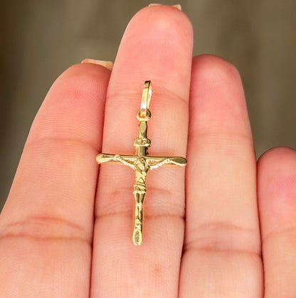 Cross Pendant / 1.15 gr /3cm / 18K Italian Gold