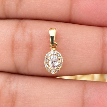 Oval Halo Pendant with White Zirconia  / 0.58 gr / 1.3 cm / 18K Italian Gold