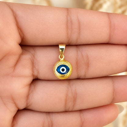 Round Blue Evil Eye Pendant / 0.75 gr / 1.5 cm / 18K Italian Gold