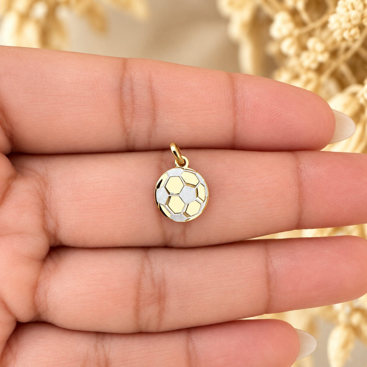 Two-Tone Soccer Ball Pendant  / 0.81 gr / 1.5 cm / 18K Italian Gold