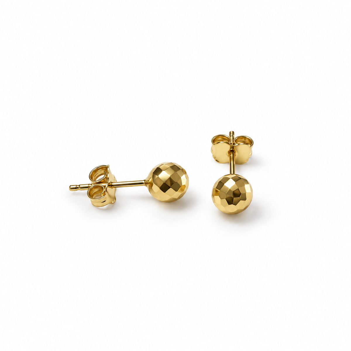 Diamond-Cut Ball Stud Earrings/ 1.01gr / 5mm / 18K Italian Gold