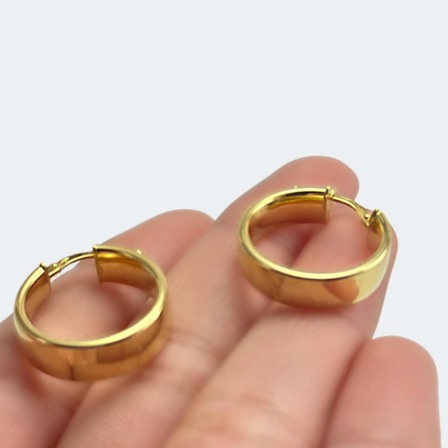 ARETES LUCÍA