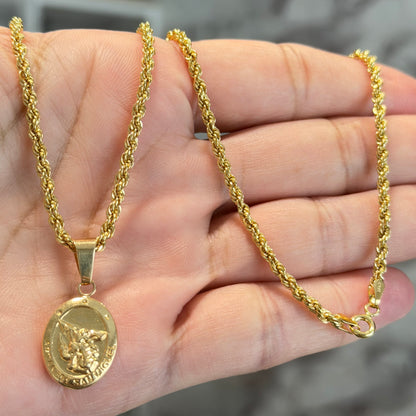 CADENA DE CUERDA CON COLGANTE