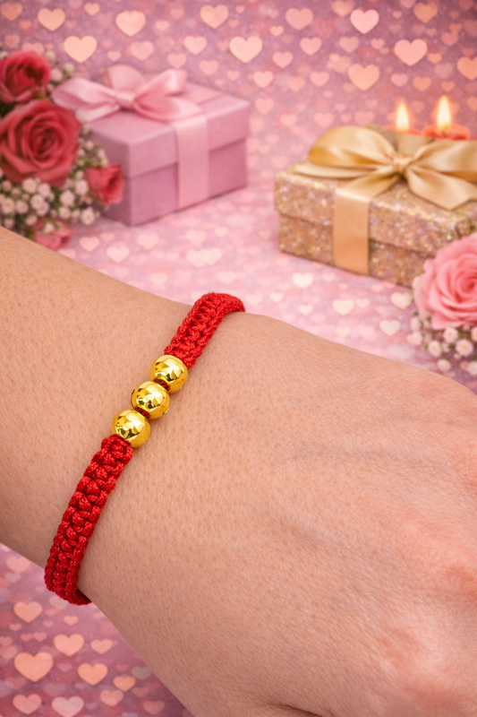 Bracelet with gold beads