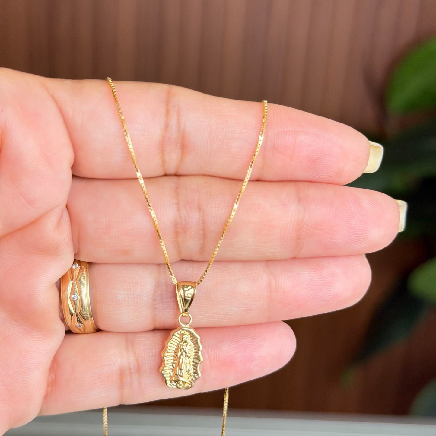 Veneciana Chain With Pendant / 2.3/ 45cm/ 1.2mm/ 18K Italian Gold