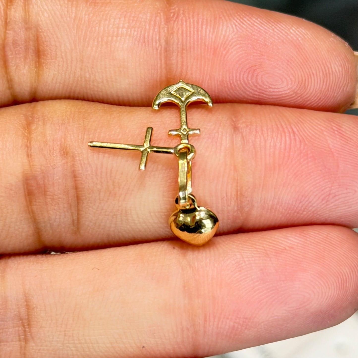 Tres Gracias  / 0.85g / 2 cm / 18K Italian Gold