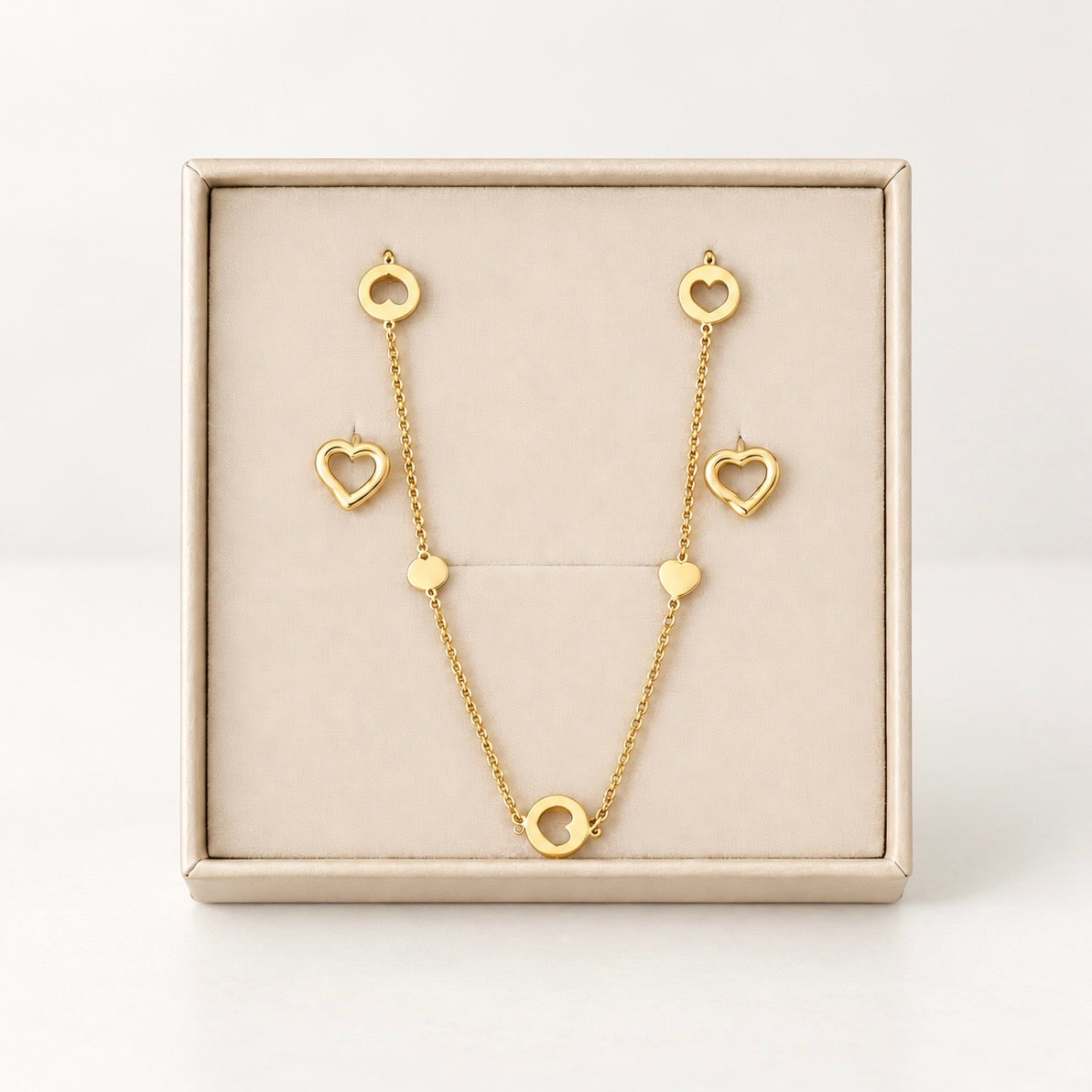 Open Heart Necklace and Earrings Set  / Chain 2.51 gr / 42 cm / Earrings 0.85 gr / 18K Italian Gold