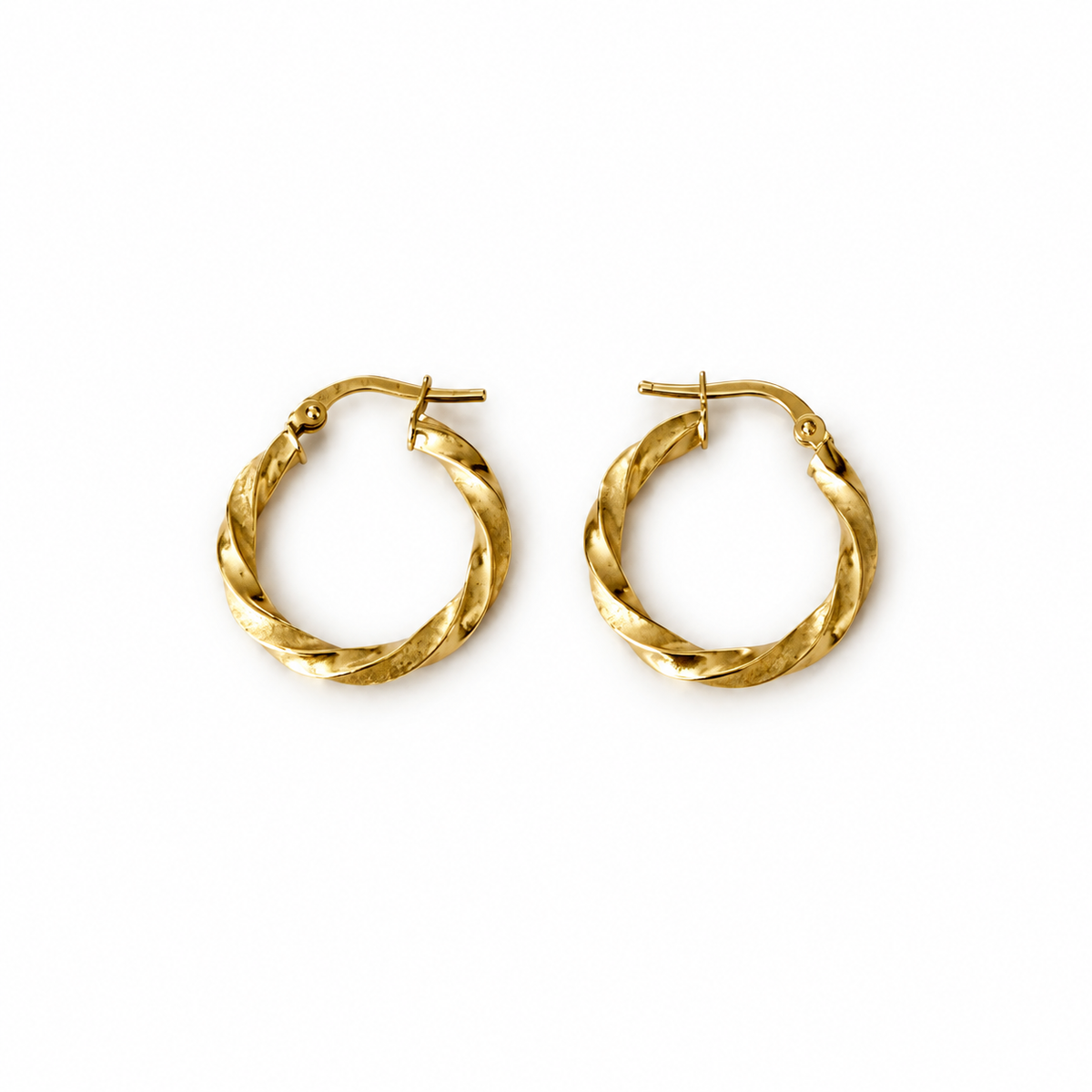 Paty Earrings / 1.91 gr / 2.2 cm / 18K
