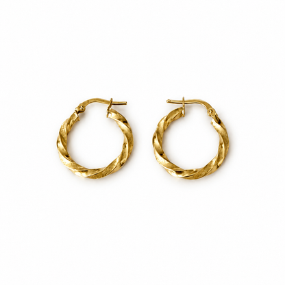 Paty Earrings / 1.91 gr / 2.2 cm / 18K