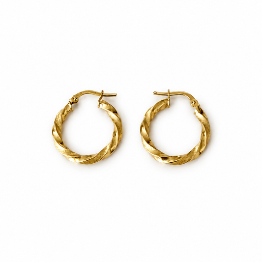 Paty Earrings / 1.91 gr / 2.2 cm / 18K