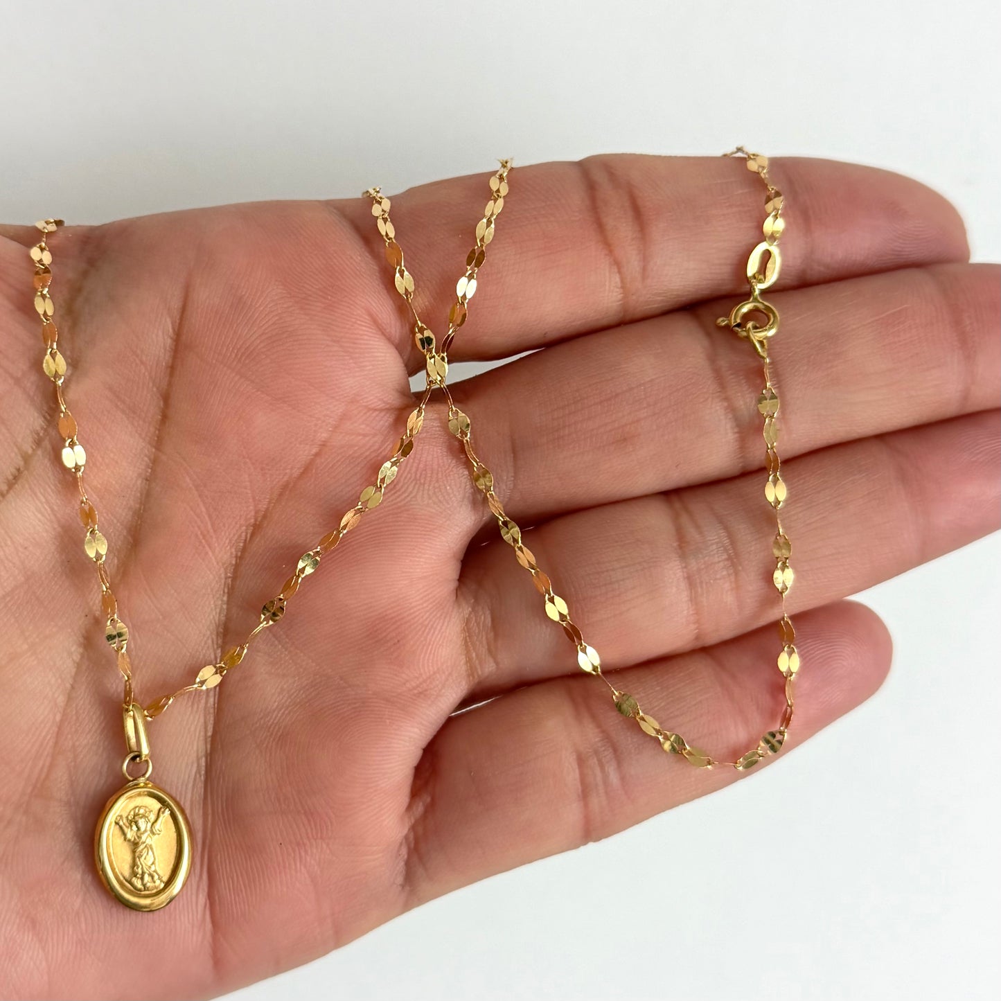 MIRROR FLOWER CHAIN WITH OUR LADY OF DIVINO NIÑO PENDANT