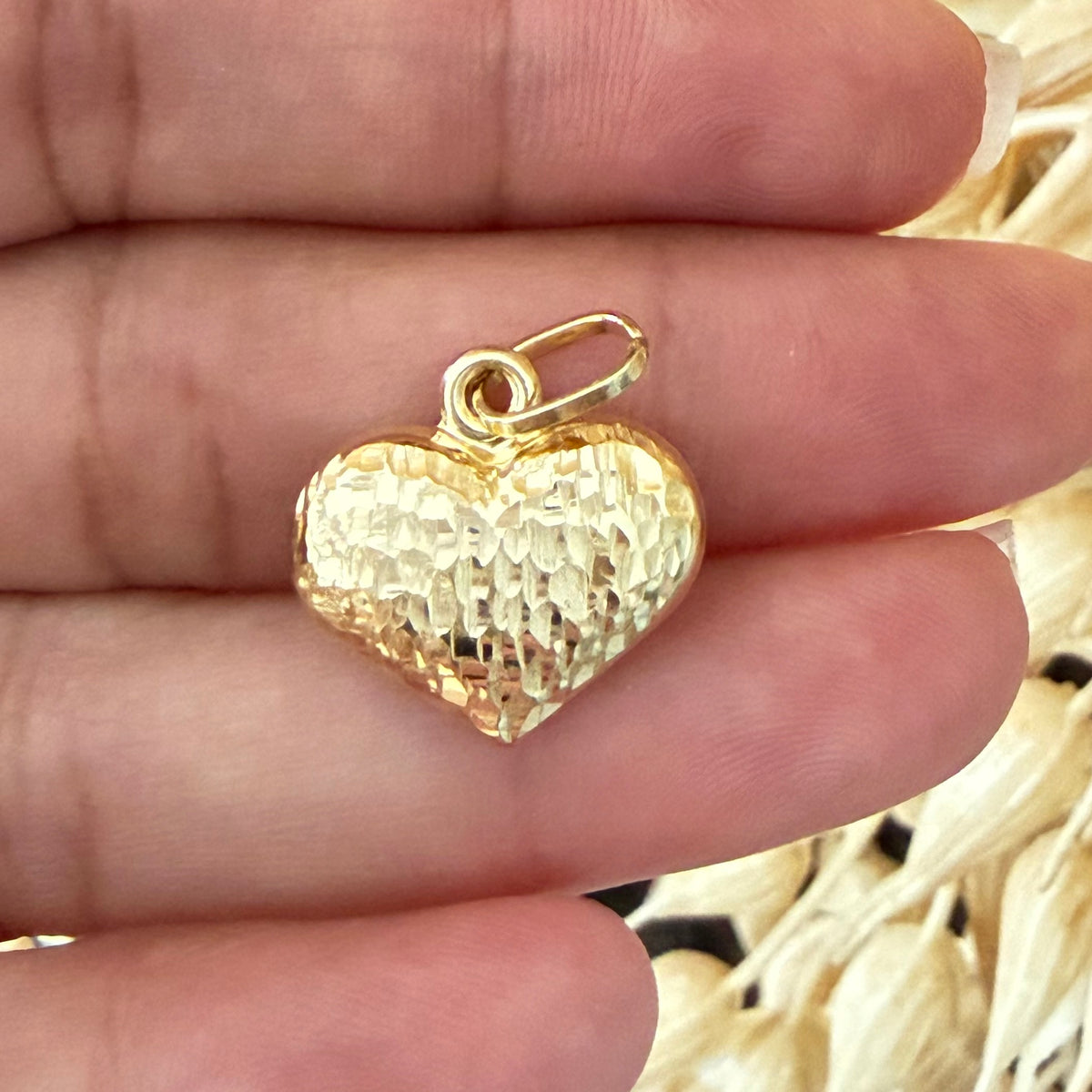 Diamond-Cut Puffy Heart Pendant 1.33gr / 2cm / 18K Italian Gold