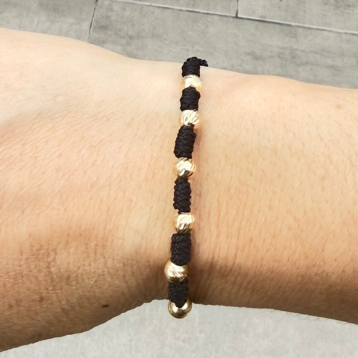Black 5mm Bracelet With 6 Diamond-Cut Smooth Balls In 18K Yellow Gold