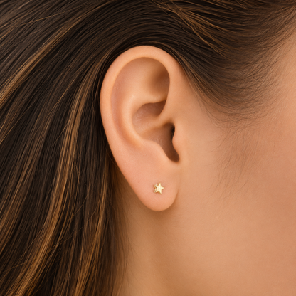 Mini Pendientes de Estrella / 0,5g / 3mm / Oro de 18K