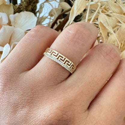 Versa Zirconia Solitary Ring / 1.83 g / Size 7 1/2 / 18K Italian Gold