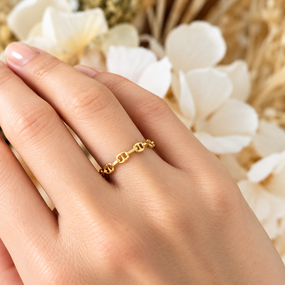 Gc Chain-Style Ring / 1.5 gr / Size 5, 6, 7, 8 / 18K Gold