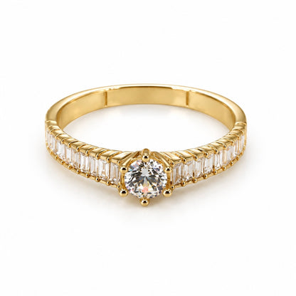 Stone Solitaire Ring / 1.77g / Size 7/ 18K Italian Gold