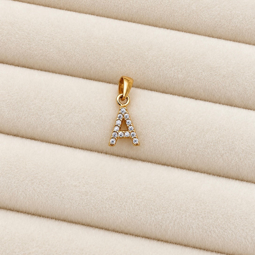 Letter A Pendant Zirconia / 0.66 gr / 1.4 cm / 18K Italian Gold