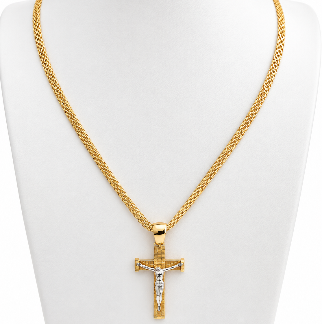 Bismarck Chain with Two-Tone Cross Pendant / 13.8 gr / 60 cm / 4.8 mm / 18K Italian Gold