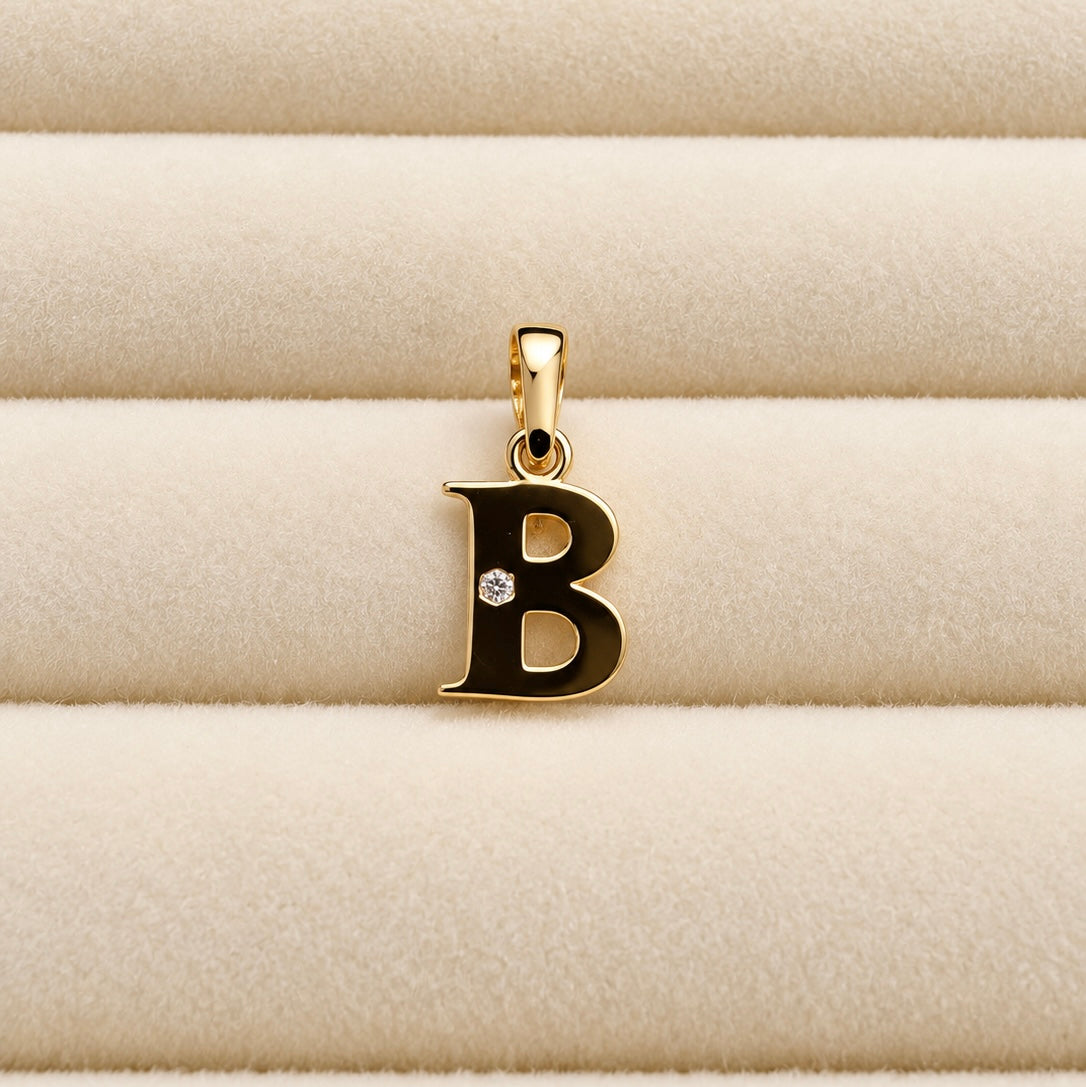 Letter B Pendant / 0.86 gr / 1.7 cm / 18K Italian Gold