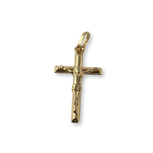 MEDIUM CRUCIFIX PENDANT