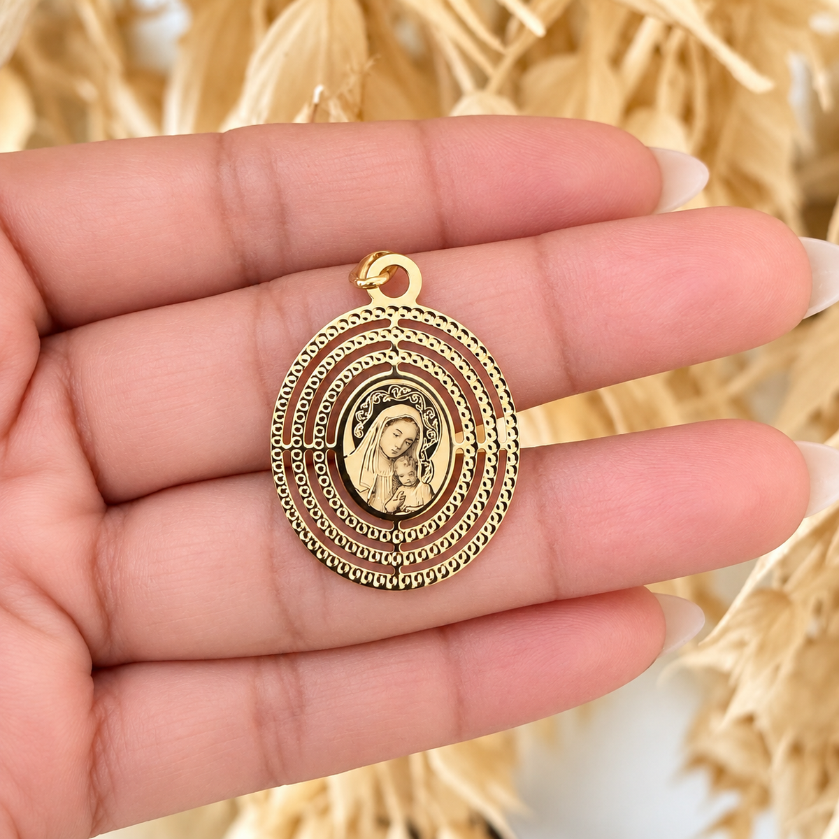 Virgin Mary and Child Oval Medal Pendant / 1.54 gr / 3.5 cm / 18K Italian Gold