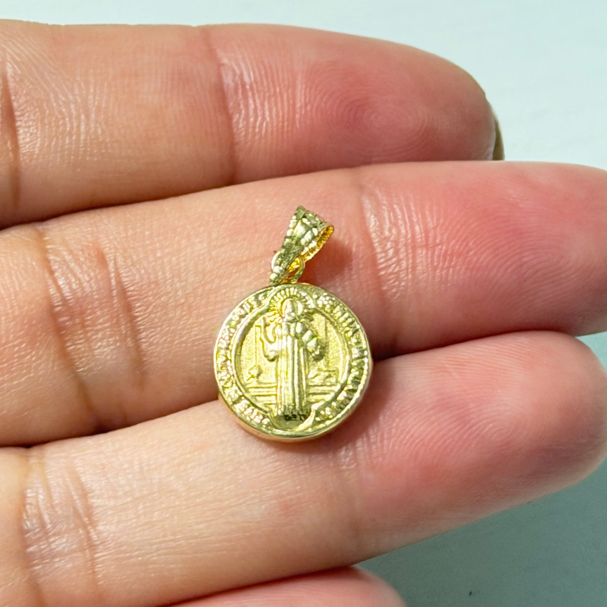 Medium San Benito Pendant / 0.84 gr / 2 cm / 18K Gold