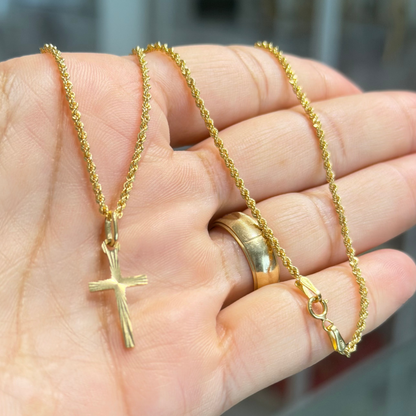 MINI ROPE CHAIN WITH CROSS PENDANT