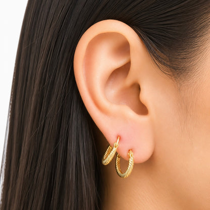 Karol Hoop Earrings / 1.1 gr / 1.4cm / 18k Italian Gold
