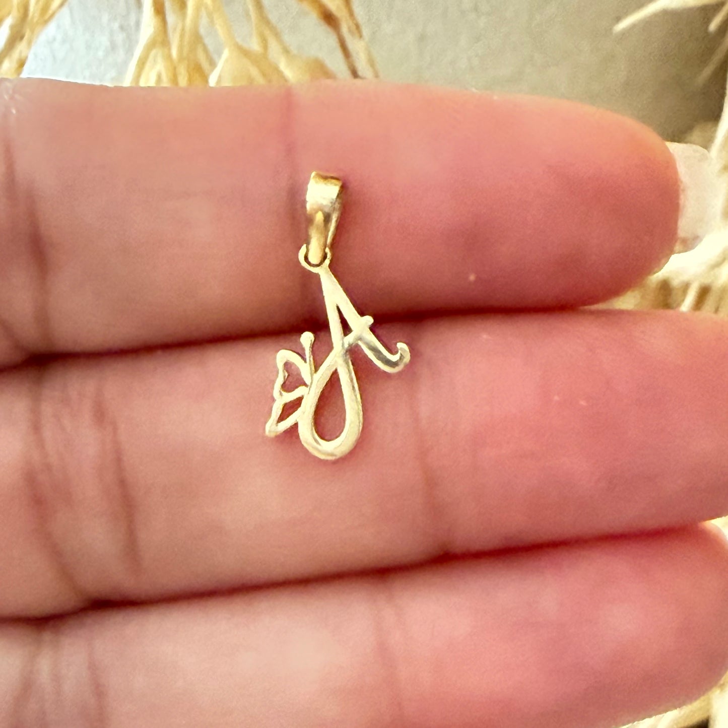 Initial A Butterfly Pendant/ 0.65 gr / 1.8cm / 18K Italian Gold