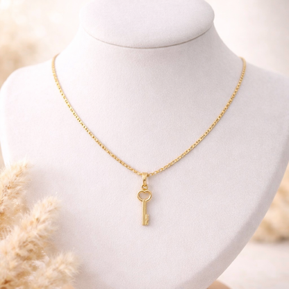 CHAINS WITH KEY BAG PENDANT