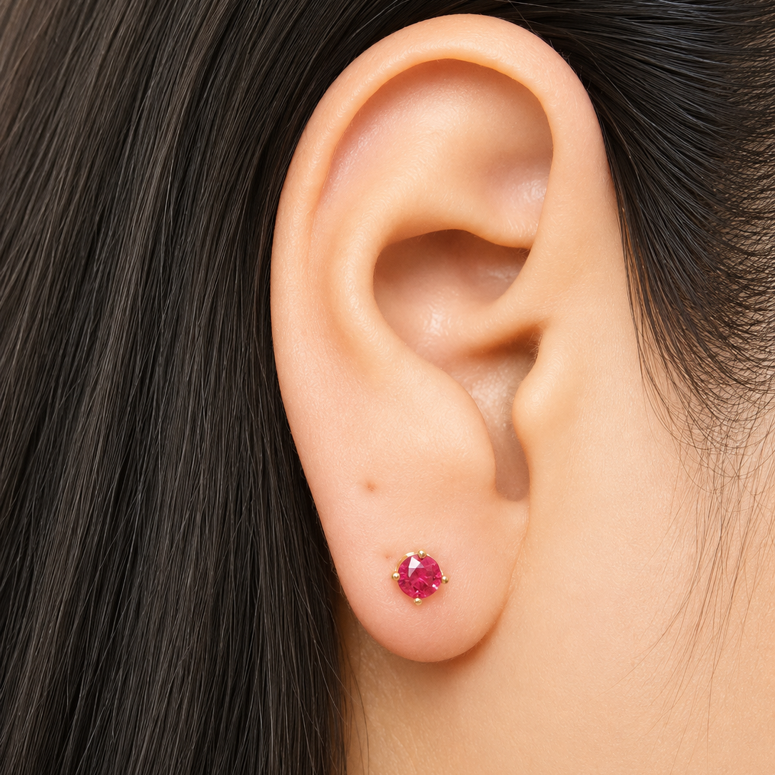 Round Earrings With Stone Red/ 0.85g/ 4mm/ Gold 18K