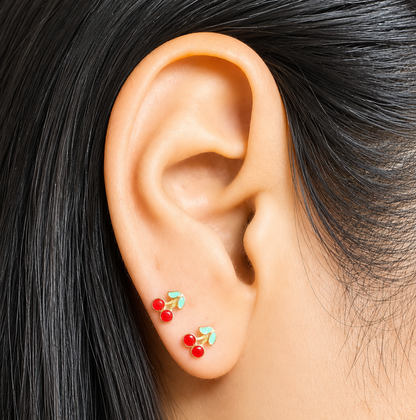 PENDIENTES DE BOTÓN DE CEREZA / 4mm/ ORO ITALIANO 18K