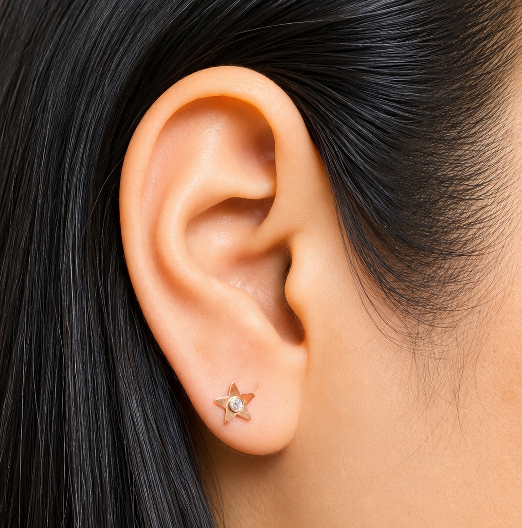 STAR AERRINGS / 0.56gr / 5mm /18K ITALIAN GOLD