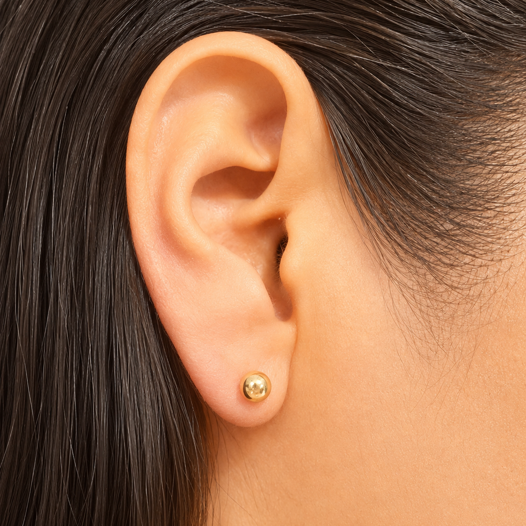 STUD EARRINGS / NO. 4/ 4MM / 18K GOLD