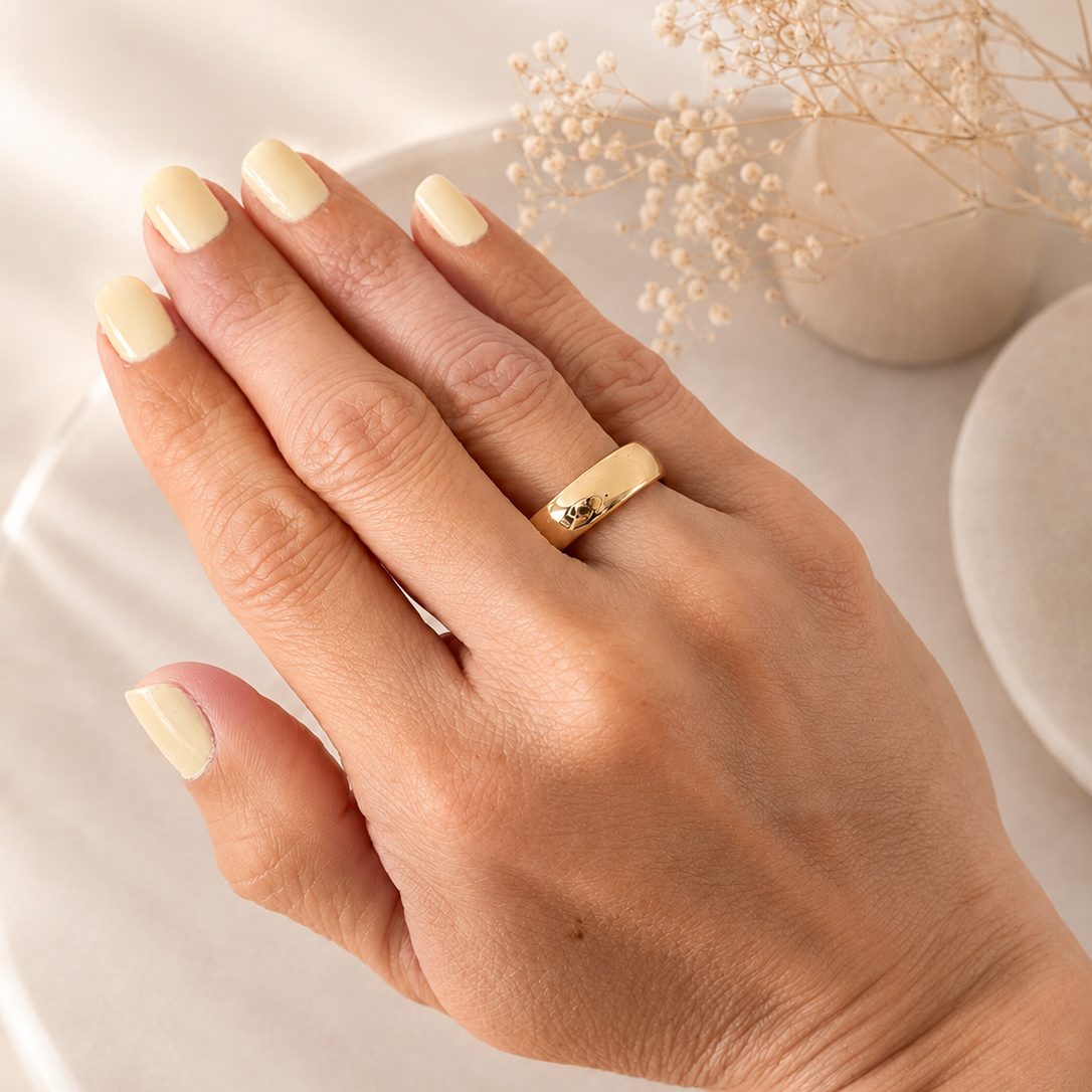Wedding Ring / 3.35 gr / Size 10 / 6 mm / 18K Gold